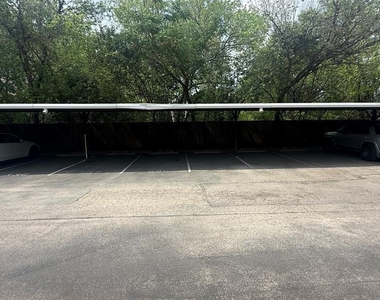 500 E Riverside Dr - Photo Thumbnail 28