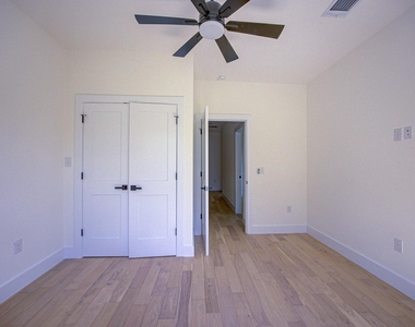 2005 Uphill Ln - Photo Thumbnail 28