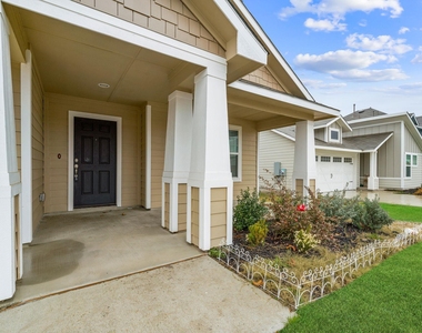 435 Spiny Lizard Ln - Photo Thumbnail 2