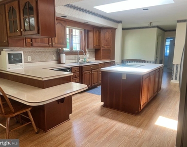 10319 Harmony Road - Photo Thumbnail 5