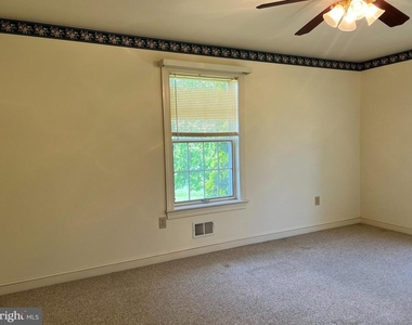 10319 Harmony Road - Photo Thumbnail 15