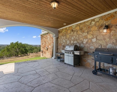4922 Hidden Creek Ln - Photo Thumbnail 16