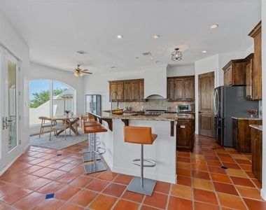 4922 Hidden Creek Ln - Photo Thumbnail 9