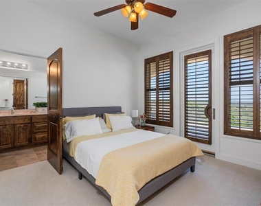 4922 Hidden Creek Ln - Photo Thumbnail 14