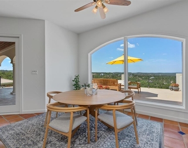 4922 Hidden Creek Ln - Photo Thumbnail 11