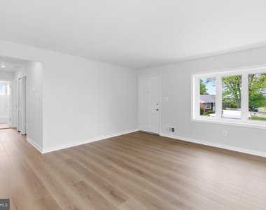 9005 Perring Park Road - Photo Thumbnail 2