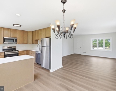 9005 Perring Park Road - Photo Thumbnail 4