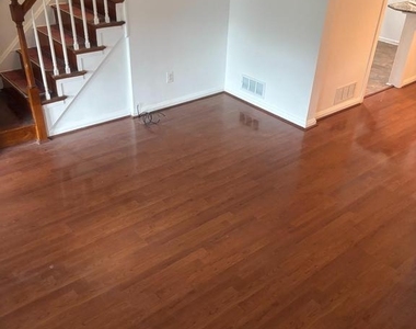 3317 Belsford Court - Photo Thumbnail 4