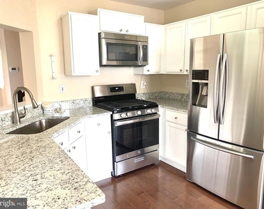 4 Putman Court - Photo Thumbnail 5