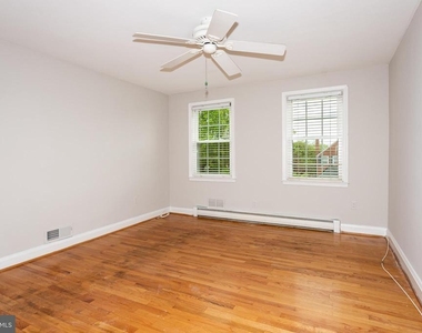 8426 Pleasant Plains - Photo Thumbnail 10