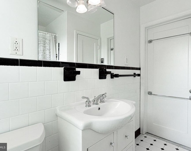 8426 Pleasant Plains - Photo Thumbnail 16
