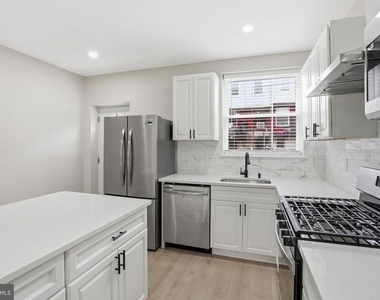 2710 Mura Street - Photo Thumbnail 9