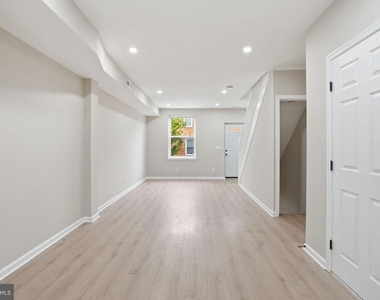 2710 Mura Street - Photo Thumbnail 4