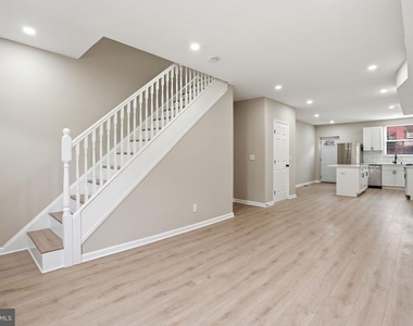 2710 Mura Street - Photo Thumbnail 2