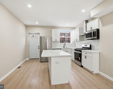 2710 Mura Street - Photo Thumbnail 8