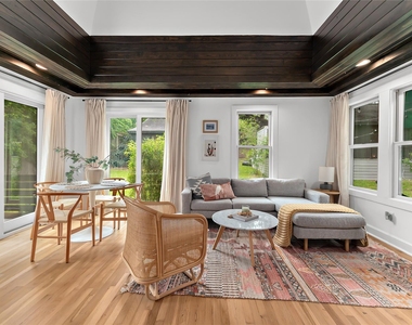 1503 Drake Ave - Photo Thumbnail 4