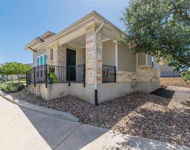 108 Mulligan Dr - Photo Thumbnail 2
