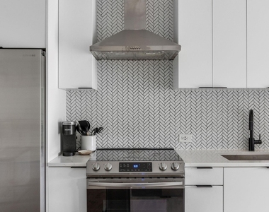 2500 Longview St - Photo Thumbnail 5