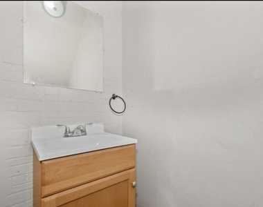118 Independence Street - Photo Thumbnail 16