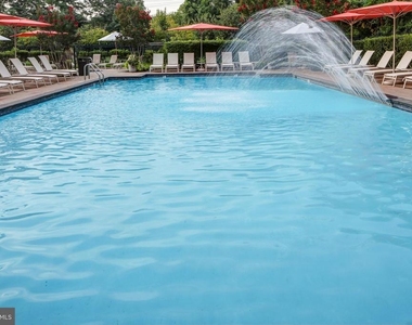 5 Park Place - Photo Thumbnail 18