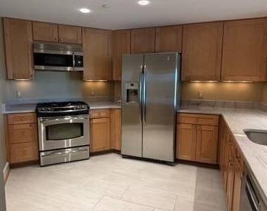 5 Park Place - Photo Thumbnail 3