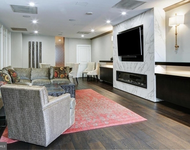 5 Park Place - Photo Thumbnail 17