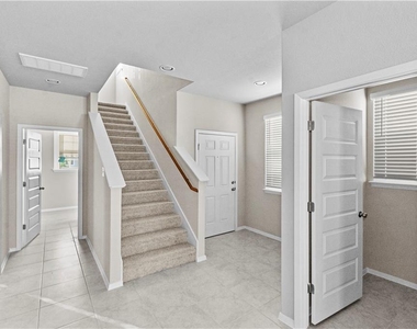 124 Fabion St - Photo Thumbnail 1