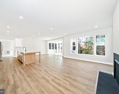 8310 Patience Lane - Photo Thumbnail 7