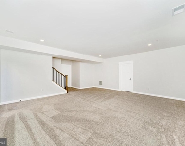8310 Patience Lane - Photo Thumbnail 34