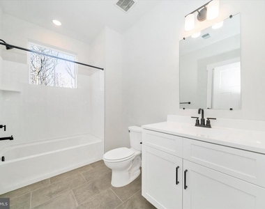 8308 Patience Lane - Photo Thumbnail 31