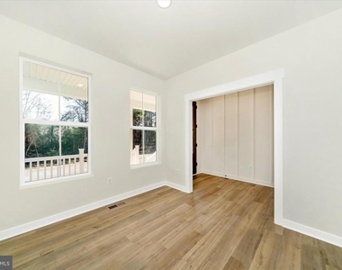 8308 Patience Lane - Photo Thumbnail 6
