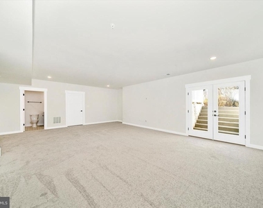 8308 Patience Lane - Photo Thumbnail 32