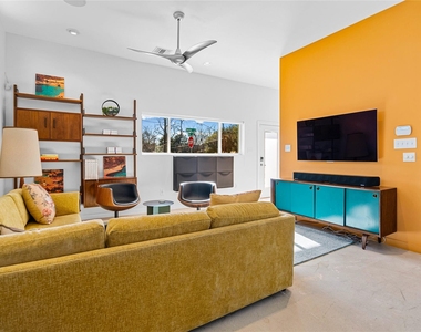 5900 Ventus St - Photo Thumbnail 4