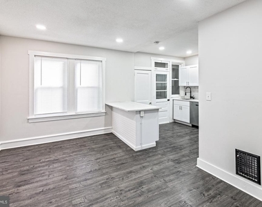 3005 N West Street - Photo Thumbnail 5