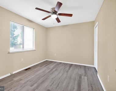 308 Skeet Avenue - Photo Thumbnail 8
