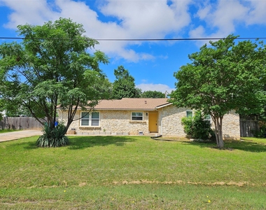 2603 Peach Tree Ln - Photo Thumbnail 2