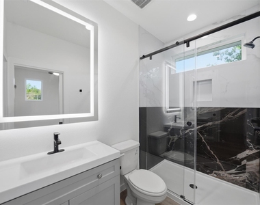 2212 Yellow Jacket Ln - Photo Thumbnail 19