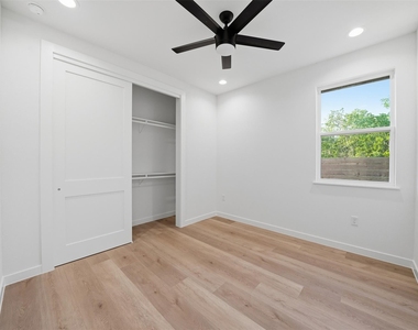 2212 Yellow Jacket Ln - Photo Thumbnail 13