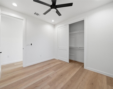 2212 Yellow Jacket Ln - Photo Thumbnail 14