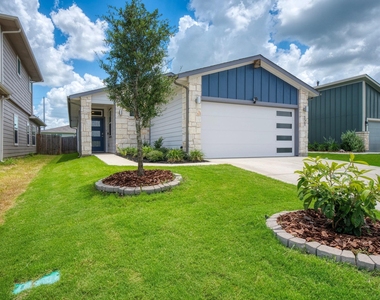 121 New Hampton Way - Photo Thumbnail 1