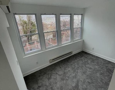 1311 Fort Stevens Drive Nw - Photo Thumbnail 8