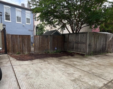 333 Maryland Avenue Ne - Photo Thumbnail 15
