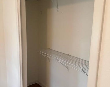 1212 Taulbee Ln - Photo Thumbnail 11
