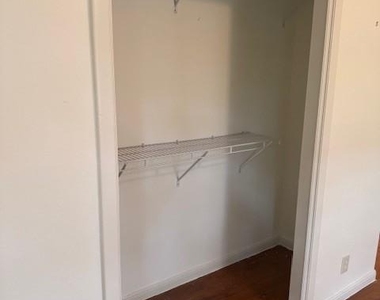 1212 Taulbee Ln - Photo Thumbnail 12