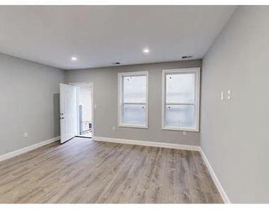 3228 Hiatt Place Nw - Photo Thumbnail 7
