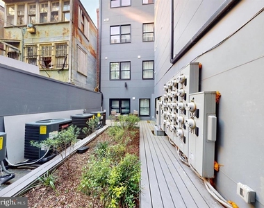 927 Kennedy Street Nw - Photo Thumbnail 15
