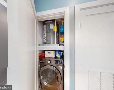 927 Kennedy Street Nw - Photo Thumbnail 8