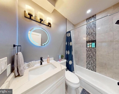 927 Kennedy Street Nw - Photo Thumbnail 4