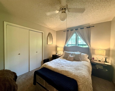1609 W 11th St - Photo Thumbnail 24