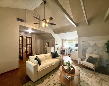 1609 W 11th St - Photo Thumbnail 36